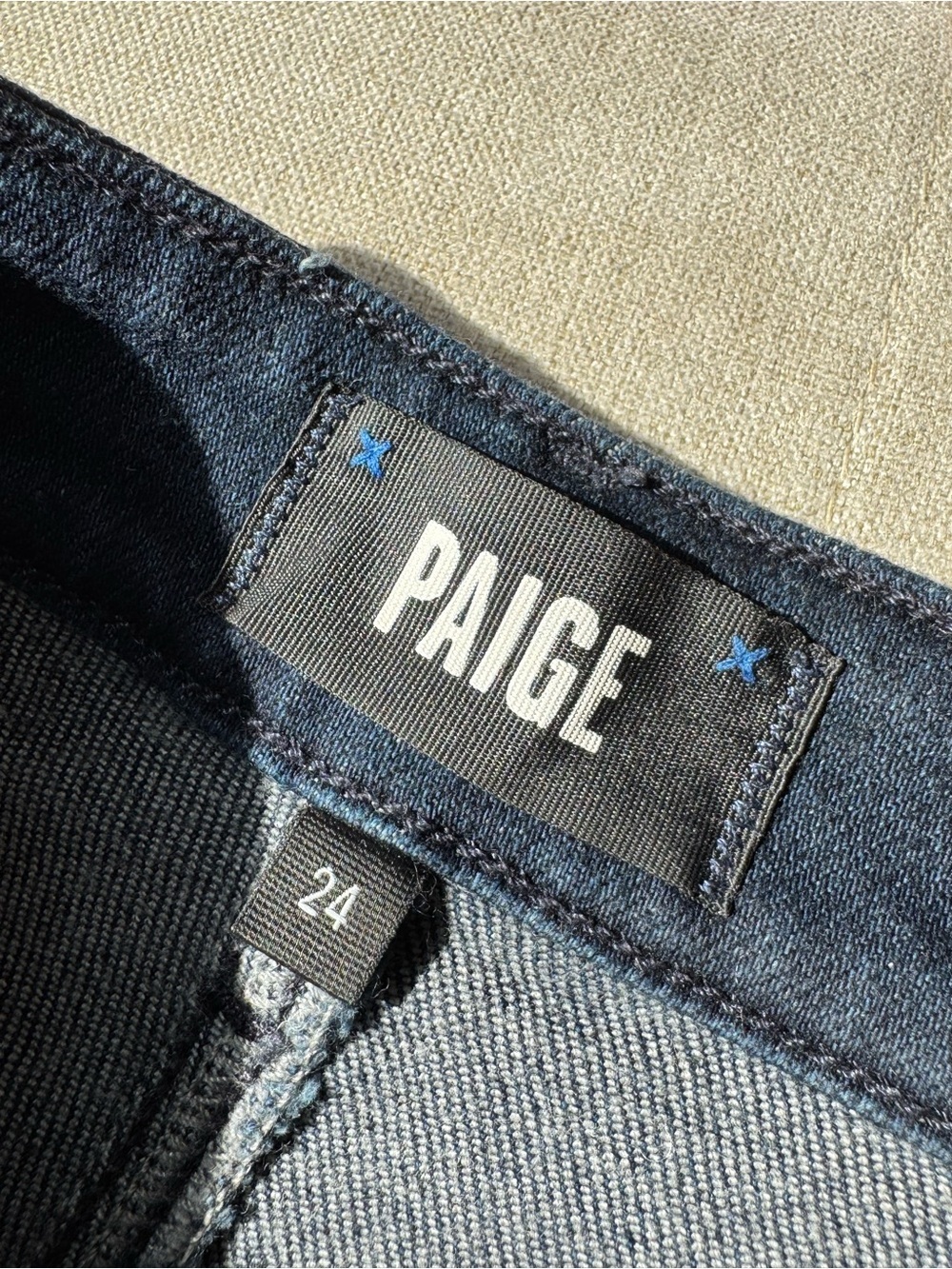 PAIGE Anessa Wide Leg Jeans in Sussex 24 - Picture 10 of 13